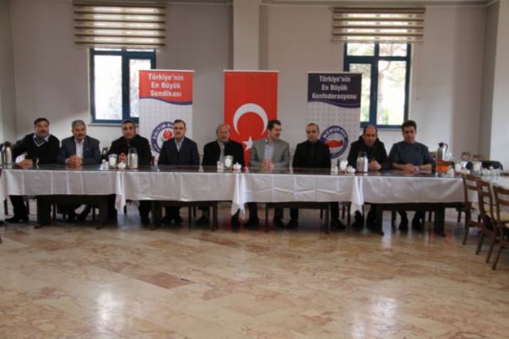 Eğitim Bir-Sen Erzincan Şubesi 10 Ocak Çalışan Gazeteciler Gününü Kutladı